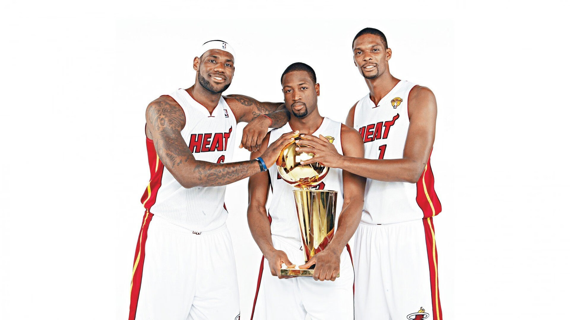 爱游戏中国-英超豪门争辉：每场比赛都堪比决赛，英超豪门多